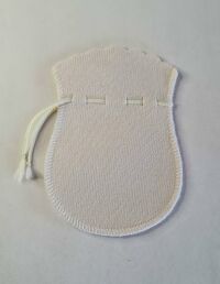 Imagem de Saquinho de Suede Bege 300 - G (9 x 12 cm) Pacote com 10 unidades